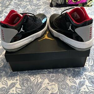 Jordan Max Aura 2 Black Cement